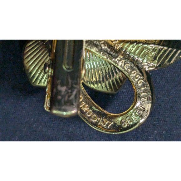 Disney Euro Hair Clip Vintage Flower Design With Gem Center scarf sweater clip - Picture 4 of 7